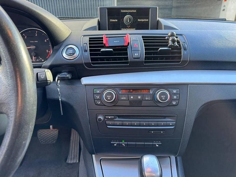 Gebraucht BMW 120 177 PS (130 kW) 2008 Rot Kleinwagen