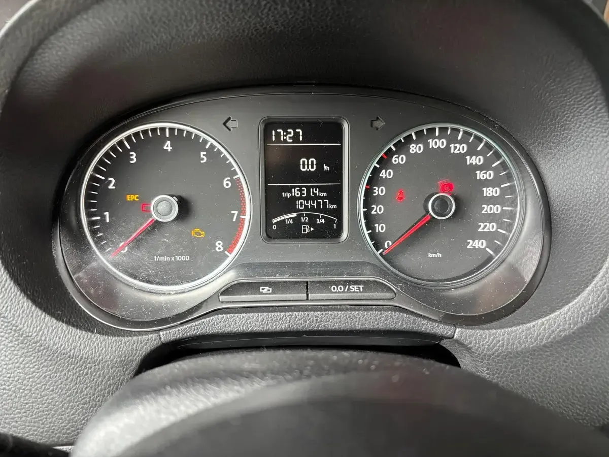 Gebraucht VW Polo Cross 69 PS (50 kW) 2013 Schwarz Kleinwagen
