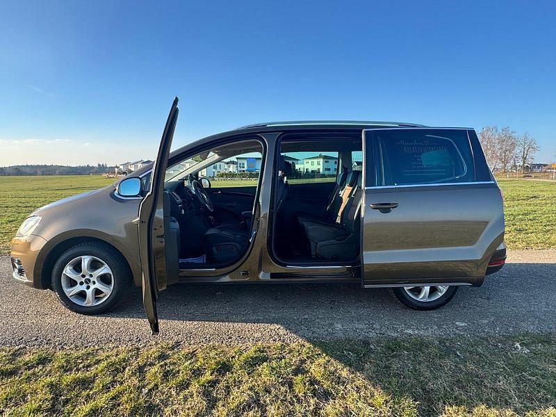 Gebraucht Seat Alhambra 170 PS (125 kW) 2012 Braun Van / Kleinbus
