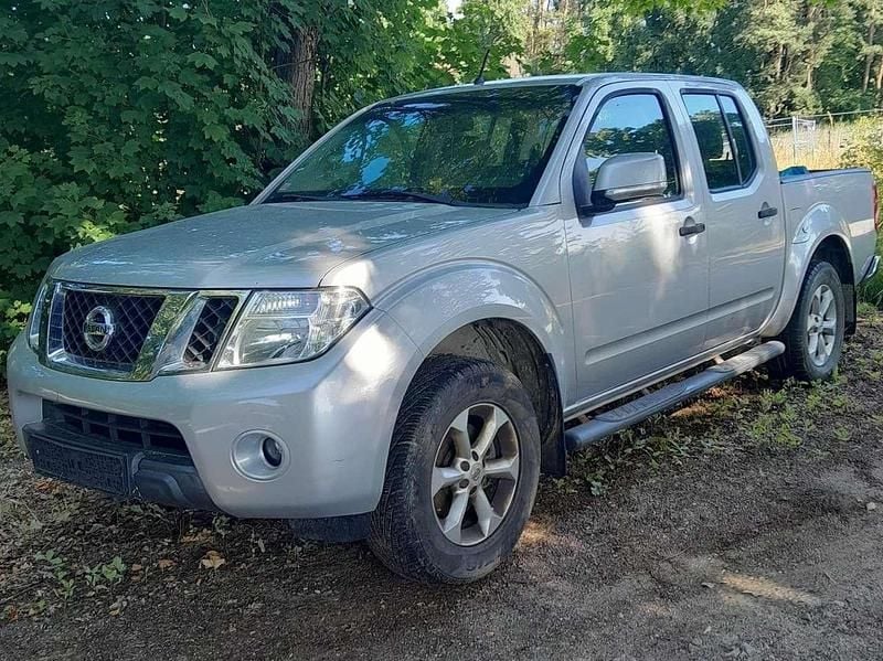 Gebraucht Nissan Navara SE 190 PS (139 kW) 2013 Silber Pickup