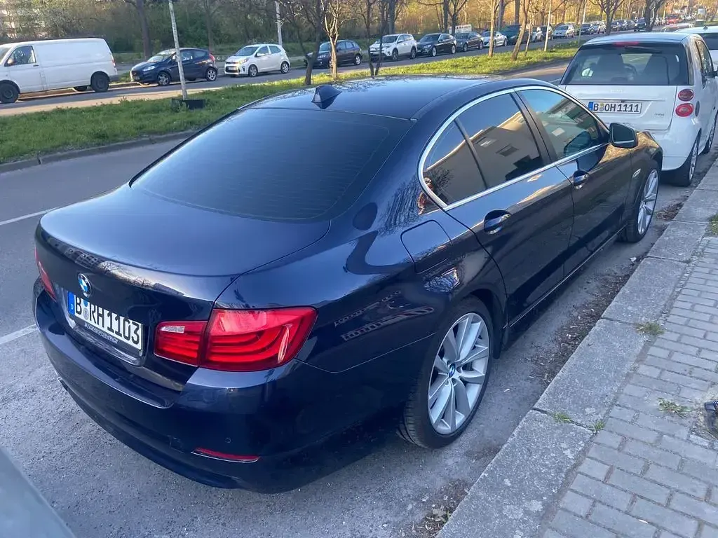 Gebraucht BMW 525 218 PS (160 kW) 2012 Blau Limousine