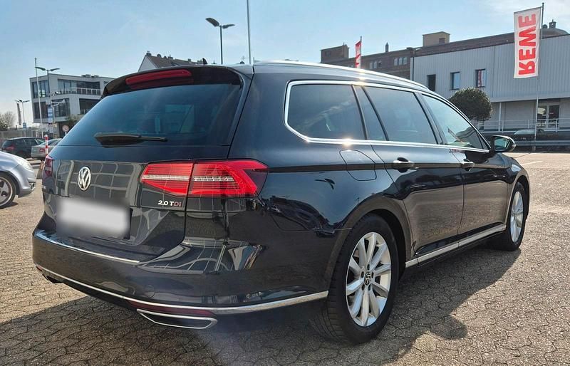 Gebraucht VW Passat 190 PS (139 kW) 2018 Schwarz Kombi