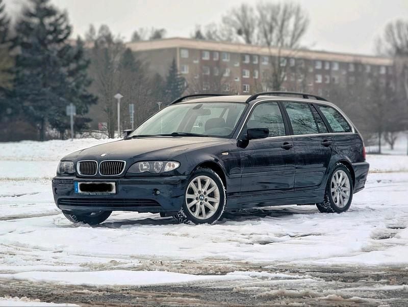 Gebraucht BMW 320 170 PS (125 kW) 2001 Blau Kombi