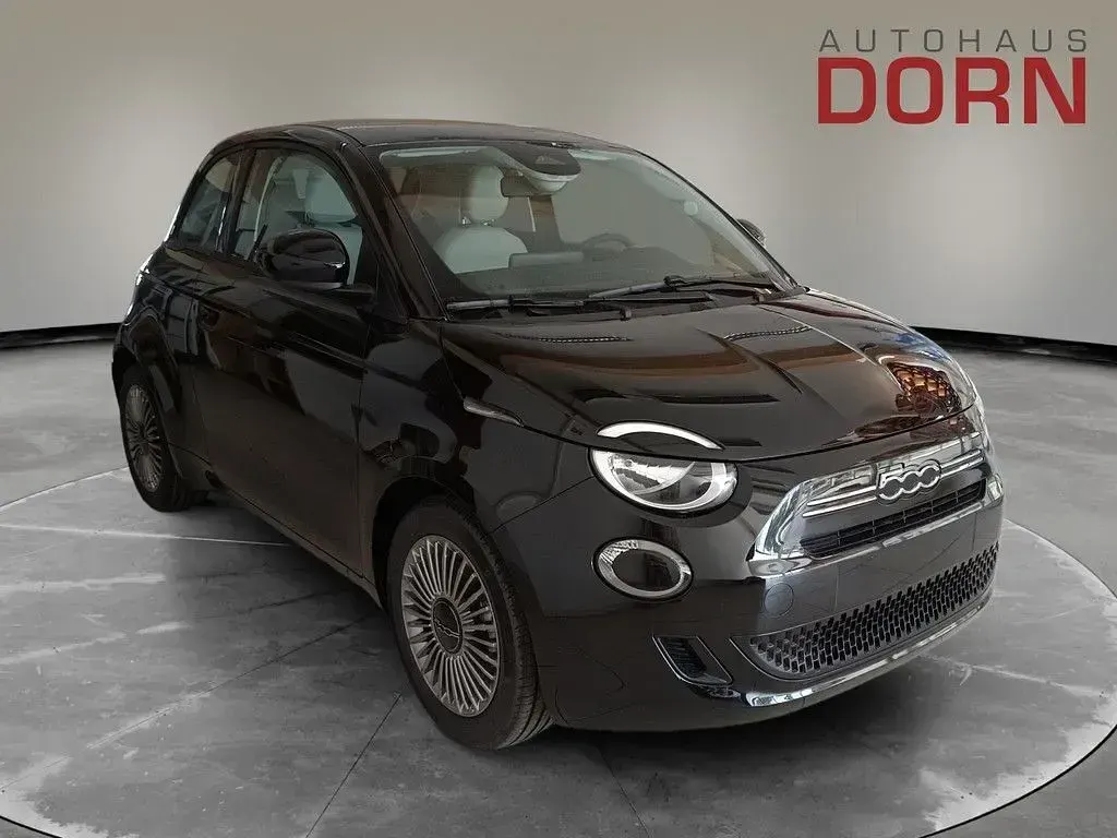 Neu Fiat 500 Icon 65 PS (47 kW) 2026 Onyx schwarz Limousine