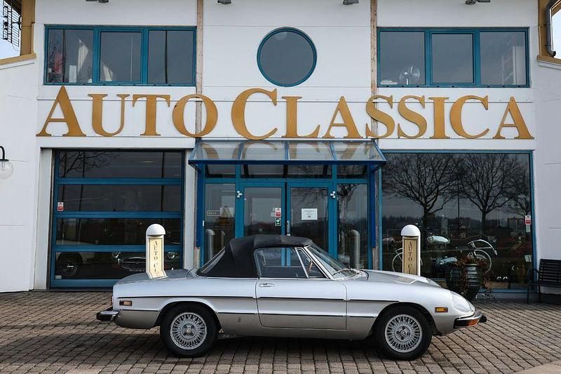 Gebraucht Alfa Romeo Spider 1974 Silber Cabrio