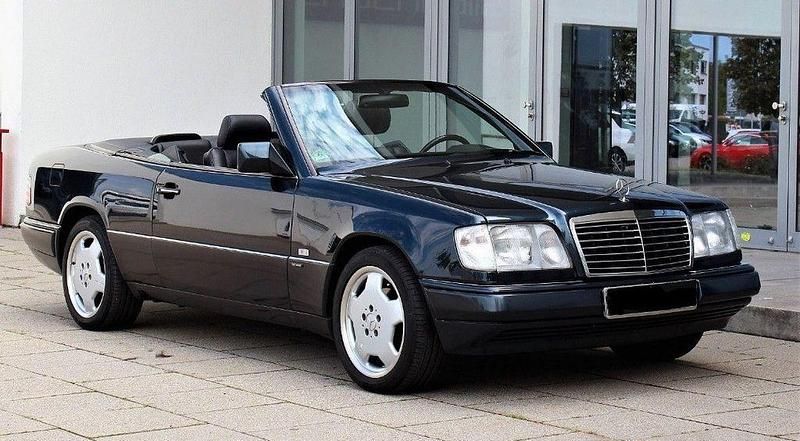 Schwarz Gebraucht 1997 Mercedes E200 Edition Cabrio | 37.900 € - Bild 1/4