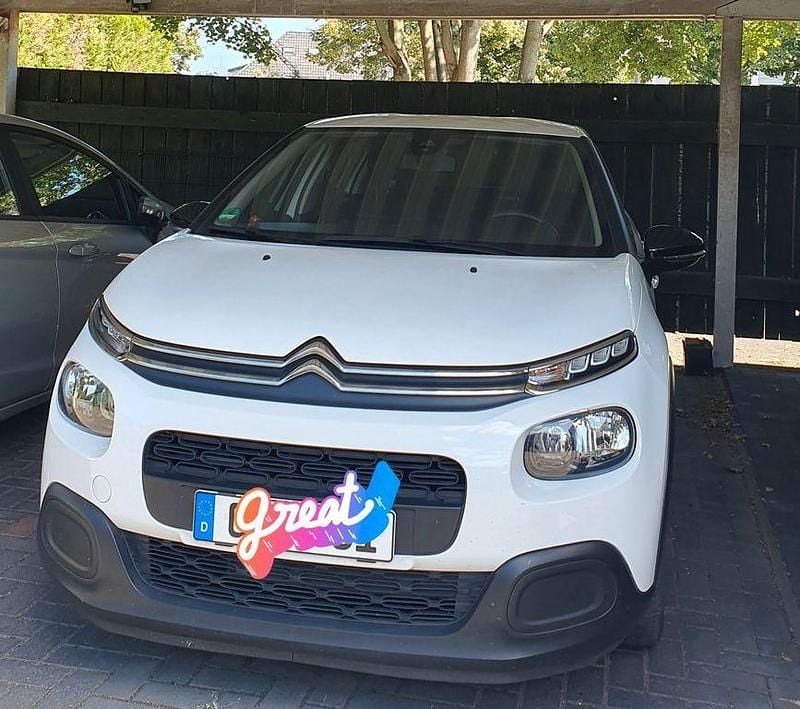 Weiß Gebraucht 2019 Citroën C3 PureTech Kleinwagen | 7.650 € (Superpreis) - Bild 1/4