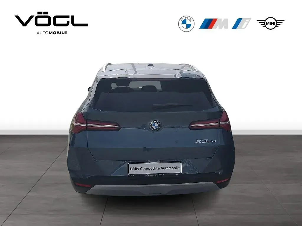 Gebraucht BMW X3 Sport Line 197 PS (144 kW) 2025 Arctic race blue SUV
