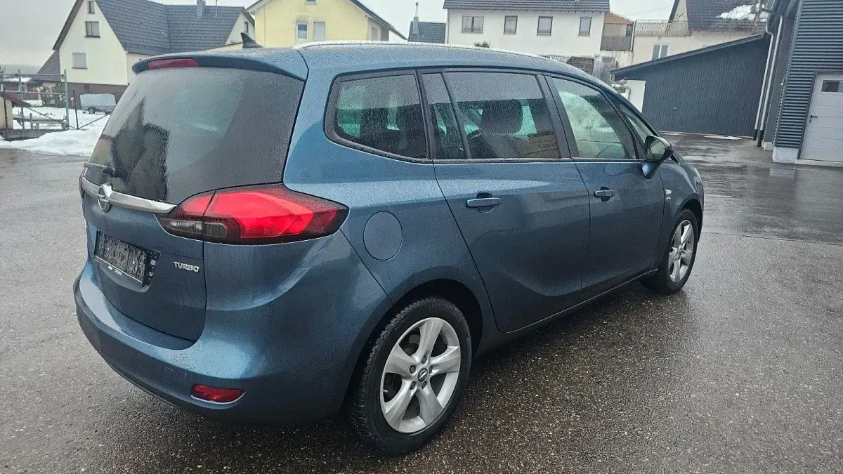 Gebraucht Opel Zafira Tourer Active 140 PS (102 kW) 2013 Blau Van / Kleinbus