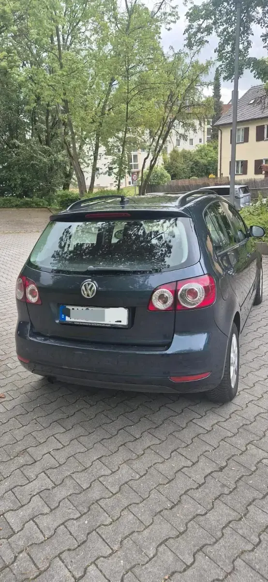 Gebraucht VW Golf VI 109 PS (80 kW) 2010 Blau Kleinwagen