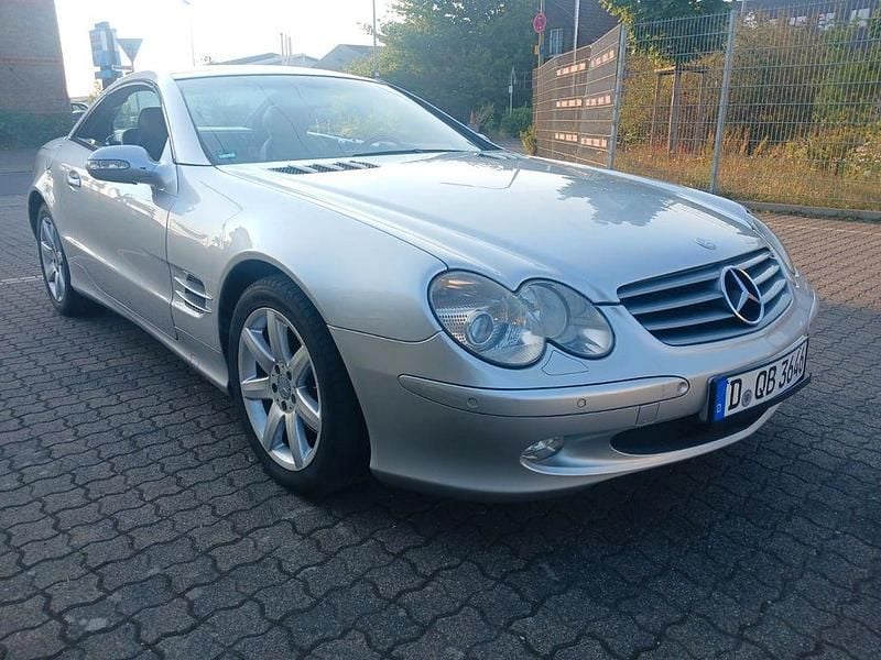 Usata Mercedes SL500 306 CV (225 kW) 2002 Argento Cabrio
