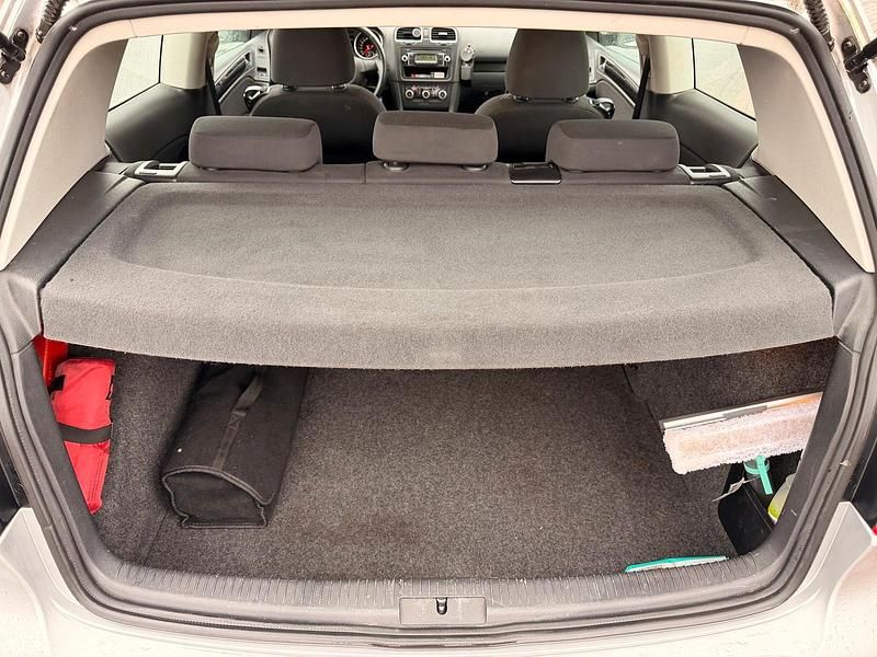 Gebraucht VW Golf 105 PS (77 kW) 2010 Silber Coupé