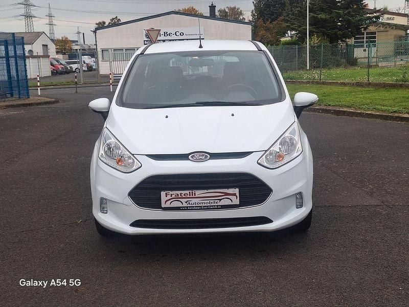 Weiß Gebraucht 2017 Ford B-MAX Van / Kleinbus | 6.599 € (Guter Preis) - Bild 1/4