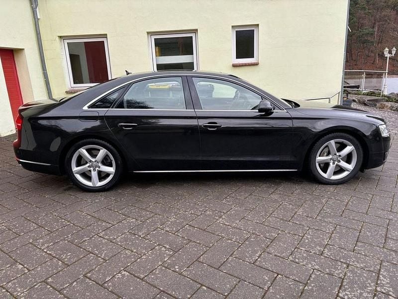 Gebraucht Audi A8 Ambiente 385 PS (283 kW) 2013 Schwarz Limousine