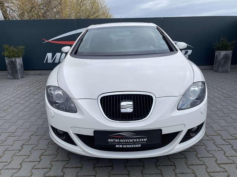 Gebraucht Seat Leon Stylance 102 PS (75 kW) 2009 Weiß Kleinwagen