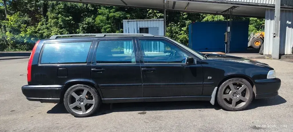 Gebraucht Volvo V70 250 PS (183 kW) 1999 Schwarz Kombi