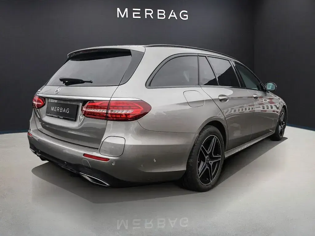 Gebraucht Mercedes E300 AMG line 320 PS (235 kW) 2021 Silber Limousine