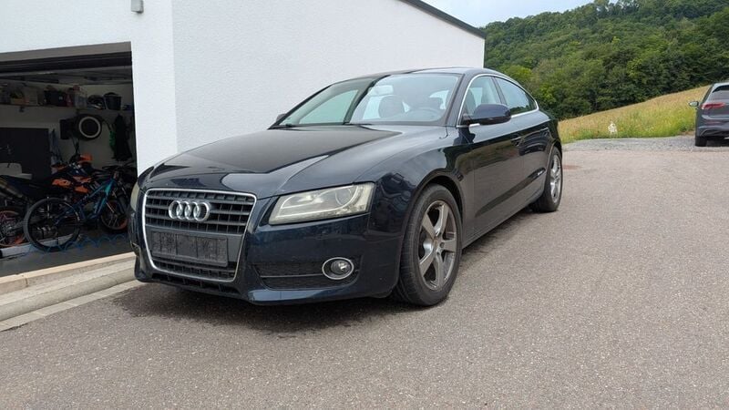 Blau Gebraucht 2011 Audi A5 Sportback Limousine | 6.750 € (Guter Preis) - Bild 1/3
