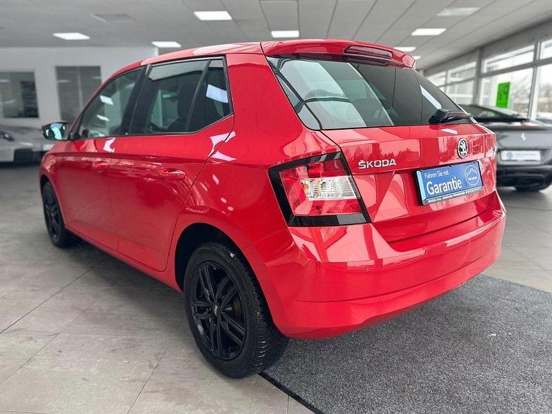 Gebraucht Skoda Fabia Style 75 PS (55 kW) 2016 Rot Kleinwagen