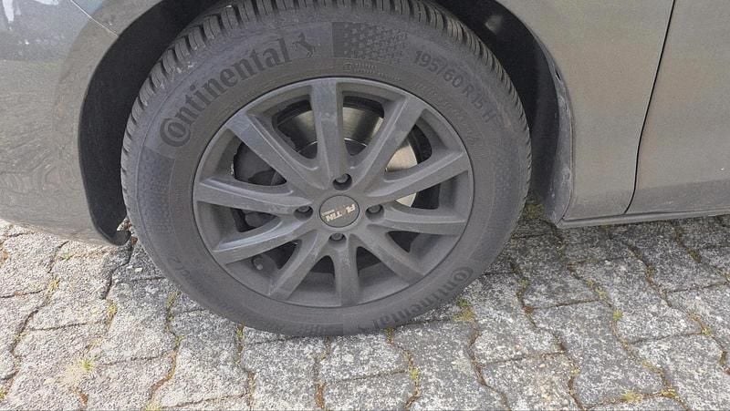Occasion Ford B-MAX 101 ch (74 kW) 2016 Gris Monospace