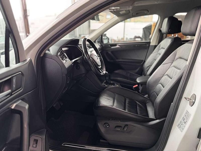 Gebraucht VW Tiguan Allspace Highline 239 PS (175 kW) 2017 Pure white SUV