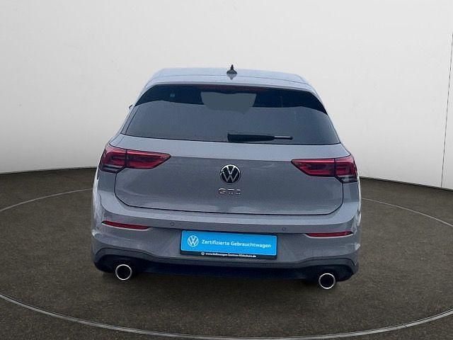 Gebraucht VW Golf VIII GTI 245 PS (180 kW) 2023 Mondsteingrau Limousine