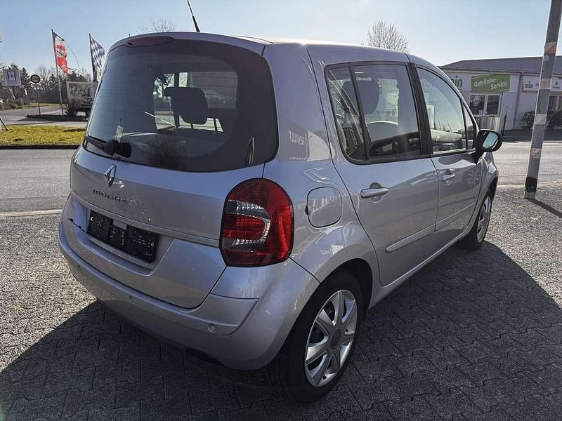 Gebraucht Renault Modus Dynamique 79 PS (58 kW) 2011 Platin grau metallic Van / Kleinbus