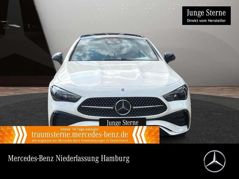 Weiß Gebraucht 2025 Mercedes CLE300 AMG Coupé | 57.990 € (Teuer) - Bild 1/3