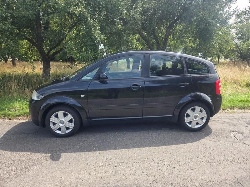 Gebraucht Audi A2 75 PS (55 kW) 2005 Schwarz Kleinwagen