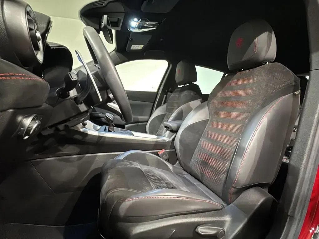 Gebraucht Alfa Romeo Tonale Veloce 160 PS (117 kW) 2023 Rot SUV