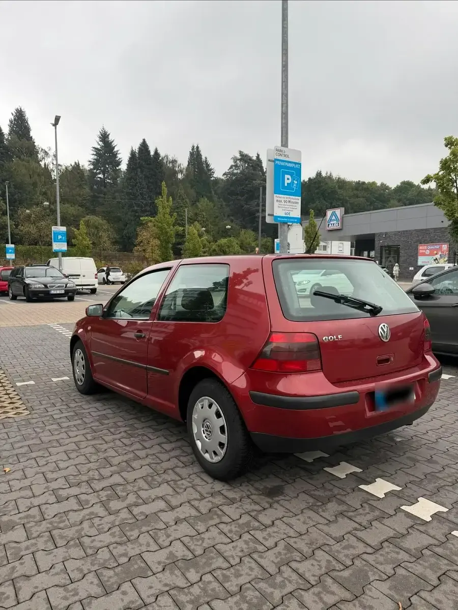 Gebraucht VW Golf III Basis 75 PS (55 kW) 1999 Rot Kleinwagen