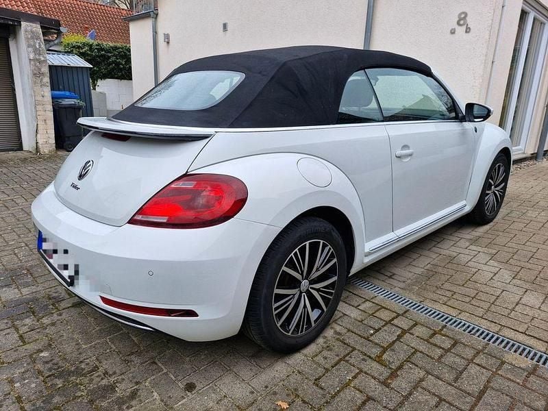Gebraucht VW Beetle Sound 105 PS (77 kW) 2017 Weiß Kleinwagen