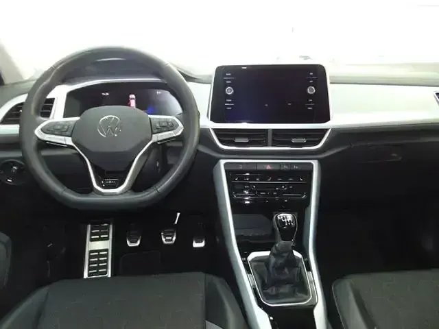 Gebraucht VW T-Roc Life 150 PS (110 kW) 2025 Rot SUV