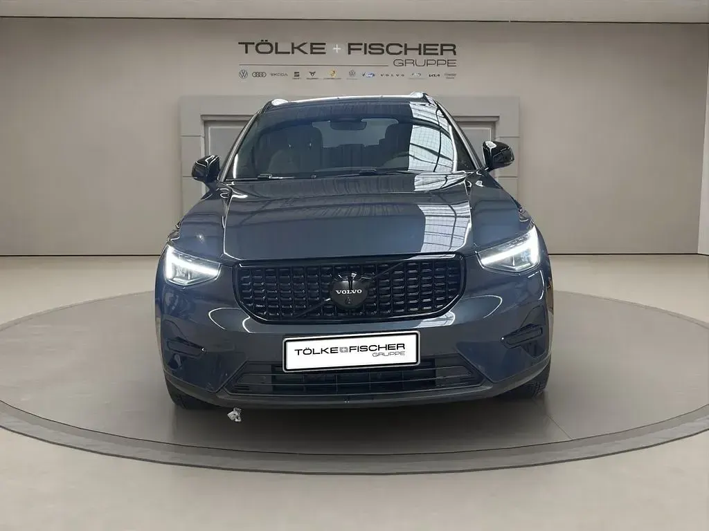 Gebraucht Volvo XC40 Plus 197 PS (144 kW) 2025 Blau SUV
