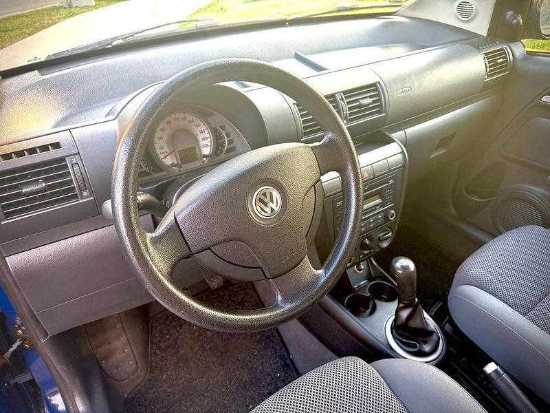 Gebraucht VW Fox 54 PS (39 kW) 2010 Blau Kleinwagen