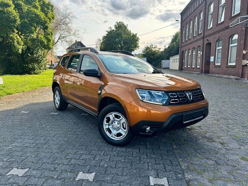 Orange Gebraucht 2018 Dacia Duster Comfort SUV | 11.950 € (Fairer Preis) - Bild 1/4