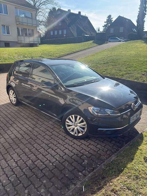 Gebraucht VW Golf VII Highline 150 PS (110 kW) 2017 Schwarz Kleinwagen