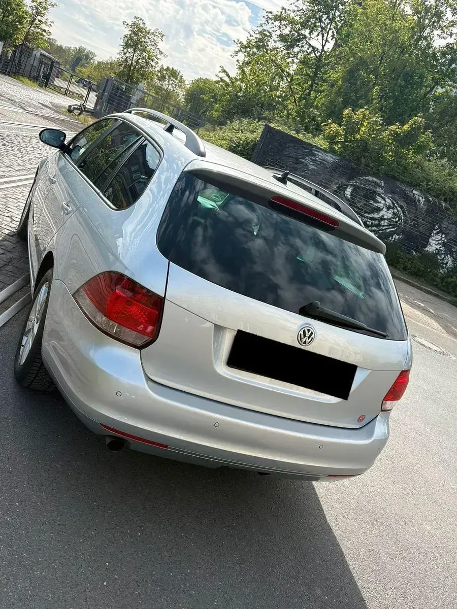 Gebraucht VW Golf VII Match 105 PS (77 kW) 2012 Silber Kombi