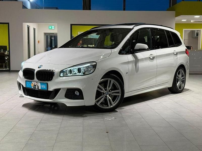 Weiß Gebraucht 2017 BMW 220 M Sport SUV | 21.495 € (Etwas zu teuer) - Bild 1/4