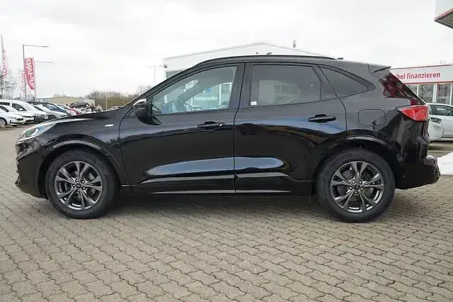 Gebraucht Ford Kuga ST-Line 150 PS (110 kW) 2021 Schwarz SUV
