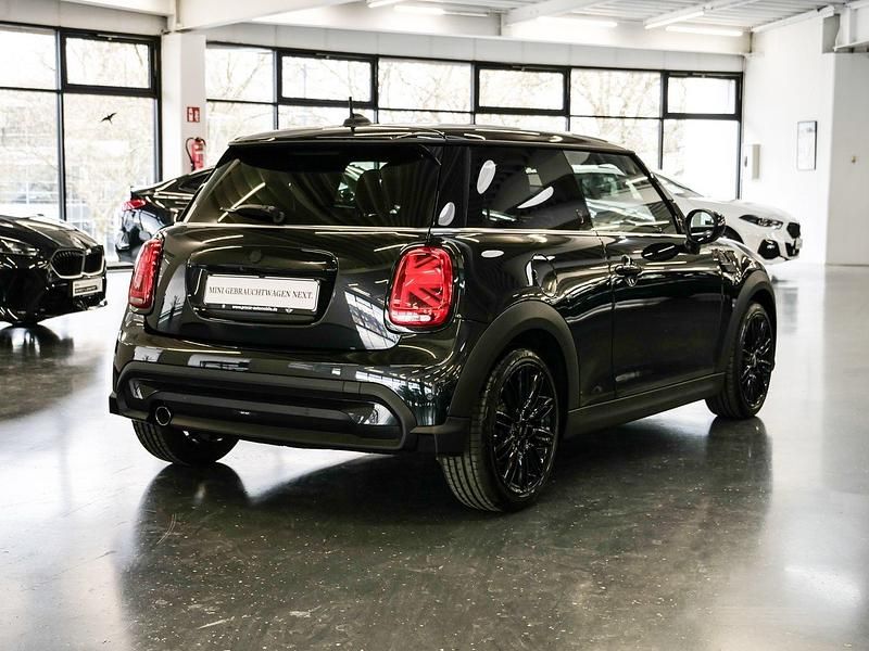 Gebraucht Mini Cooper 136 PS (100 kW) 2023 Schwarz Kleinwagen