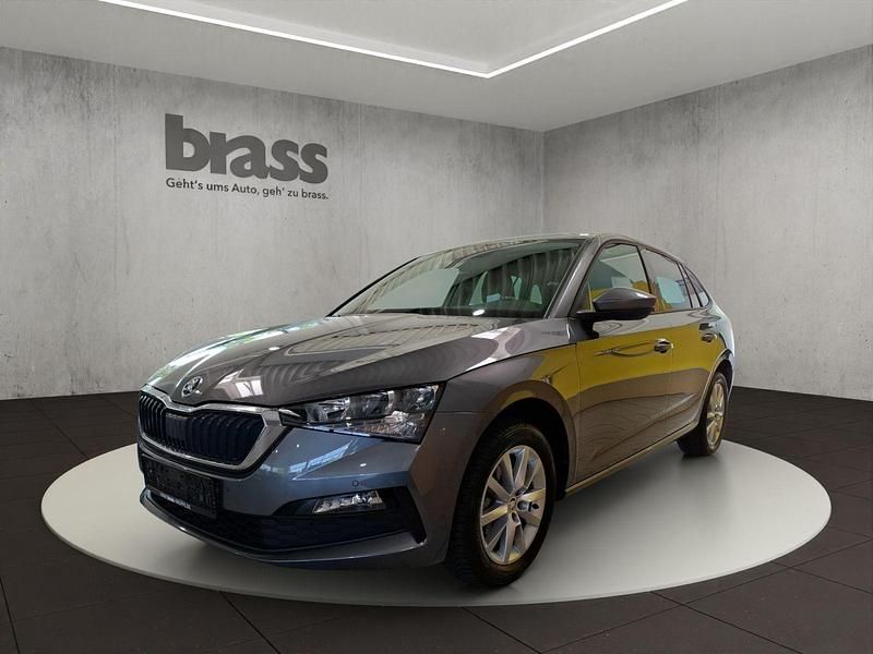 Graphitegrau metallic Gebraucht 2023 Skoda Scala Ambition Kleinwagen | 17.750 € (Guter Preis) - Bild 1/4