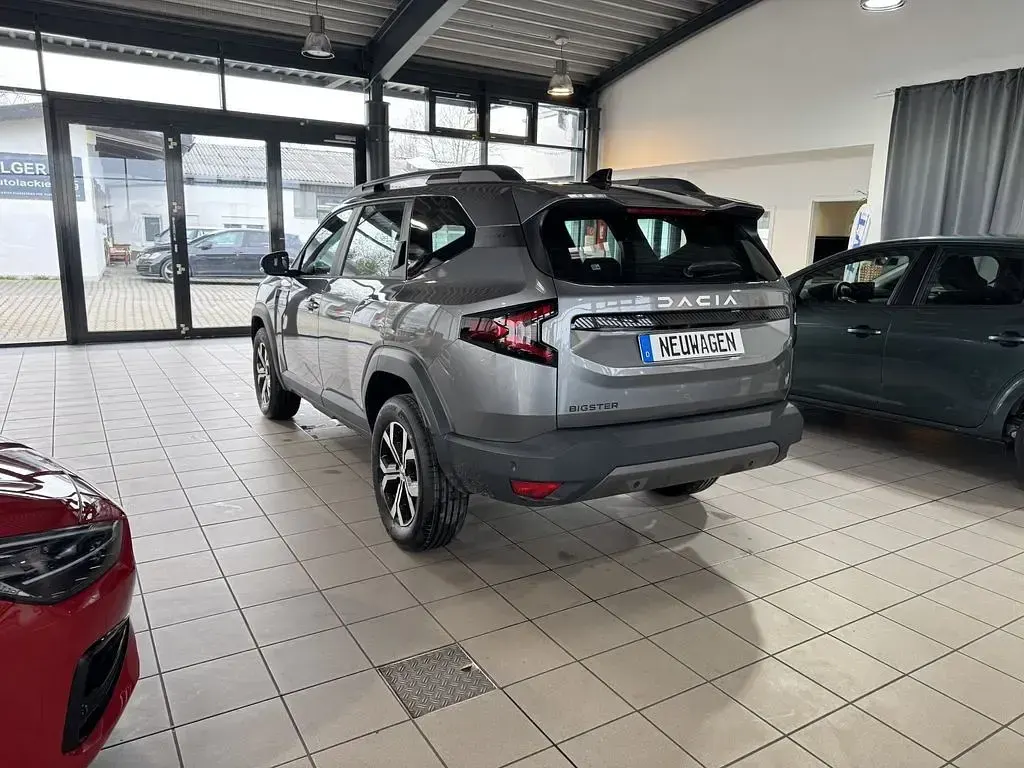 Neu Dacia Bigster Expression 140 PS (102 kW) 2026 Grau SUV