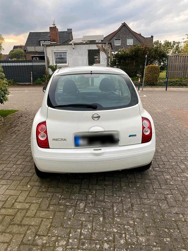 Usata Nissan Micra 65 CV (47 kW) 2010 Bianco Utilitaria