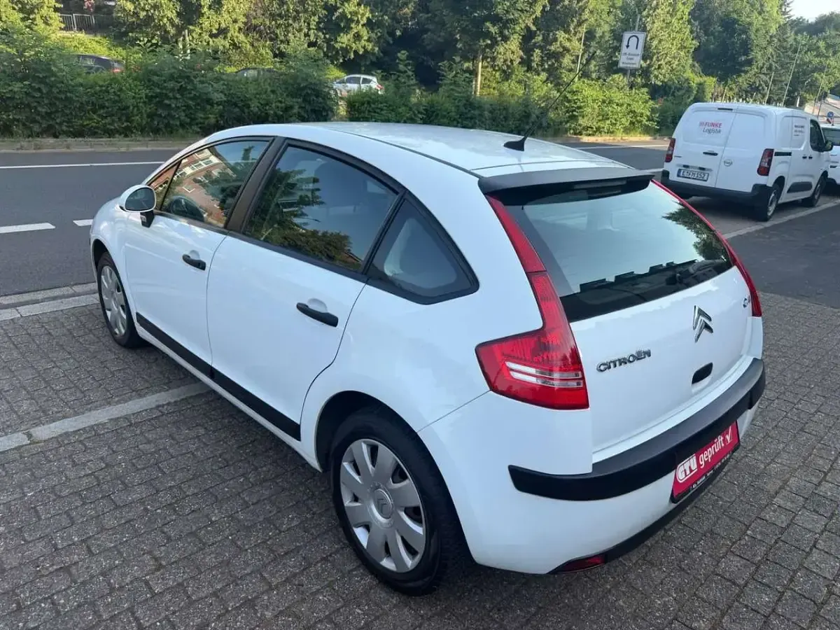 Gebraucht Citroën C4 Style 88 PS (64 kW) 2008 Blanc banquise Kleinwagen