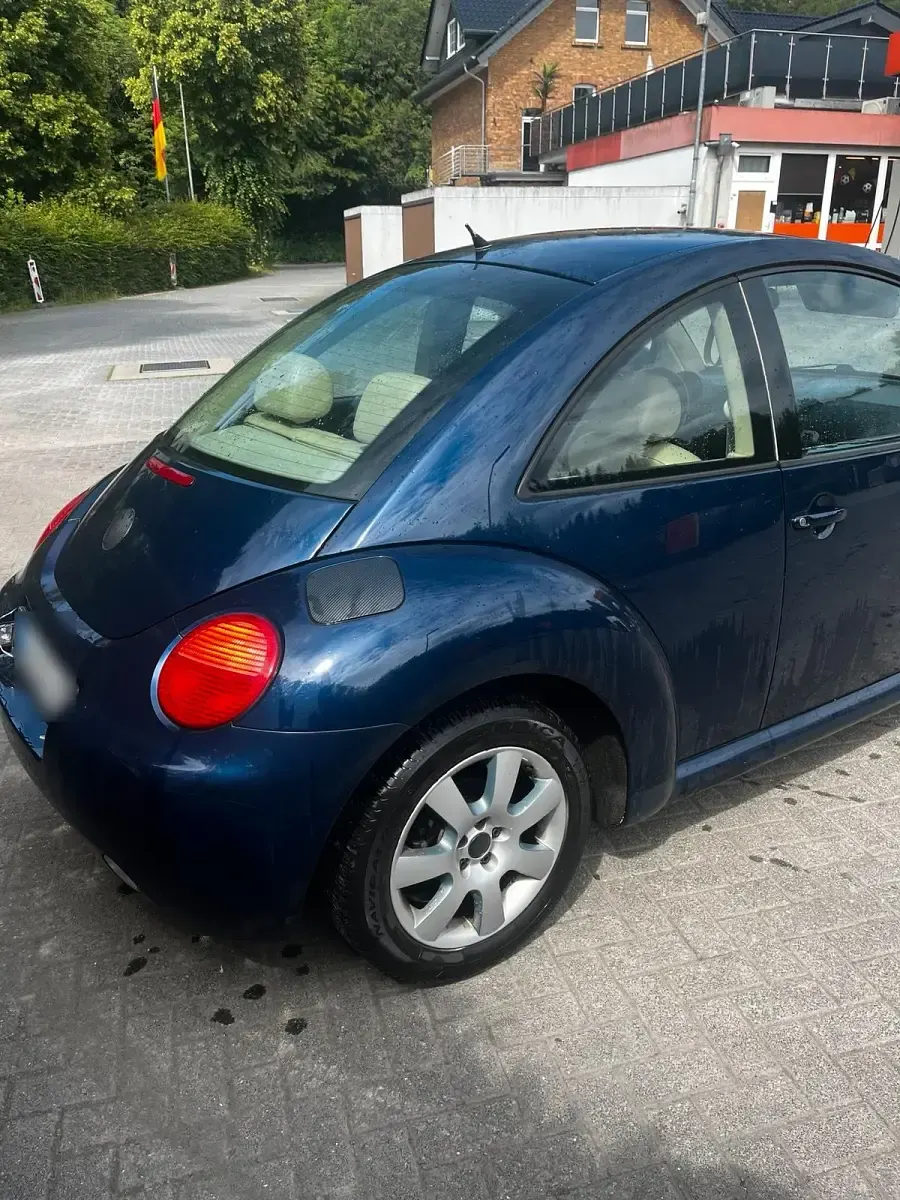 Gebraucht VW Beetle 101 PS (74 kW) 2002 Blau Kleinwagen
