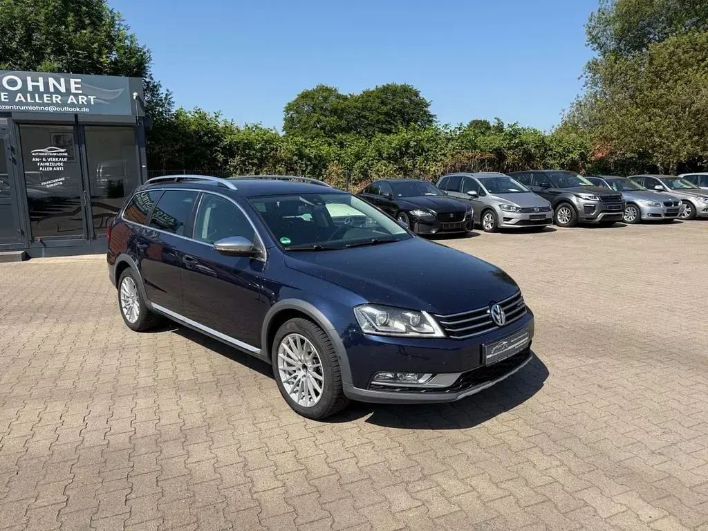 Gebraucht VW Passat Alltrack Basis 177 PS (130 kW) 2013 Blau Kombi