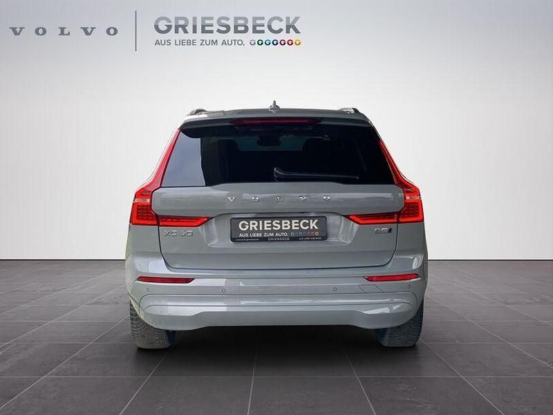 Gebraucht Volvo XC60 Core 250 PS (183 kW) 2024 Grau SUV