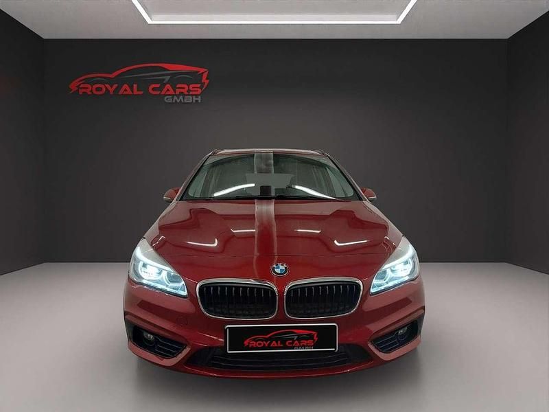 Gebraucht BMW 218 Sport Line 150 PS (110 kW) 2017 Flamencorot brillant Van / Kleinbus