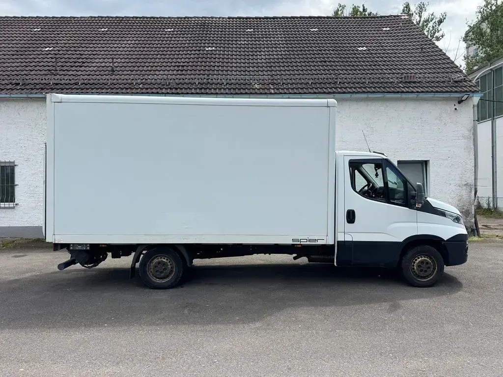 Gebraucht Iveco Daily 145 PS (106 kW) 2015 Weiß